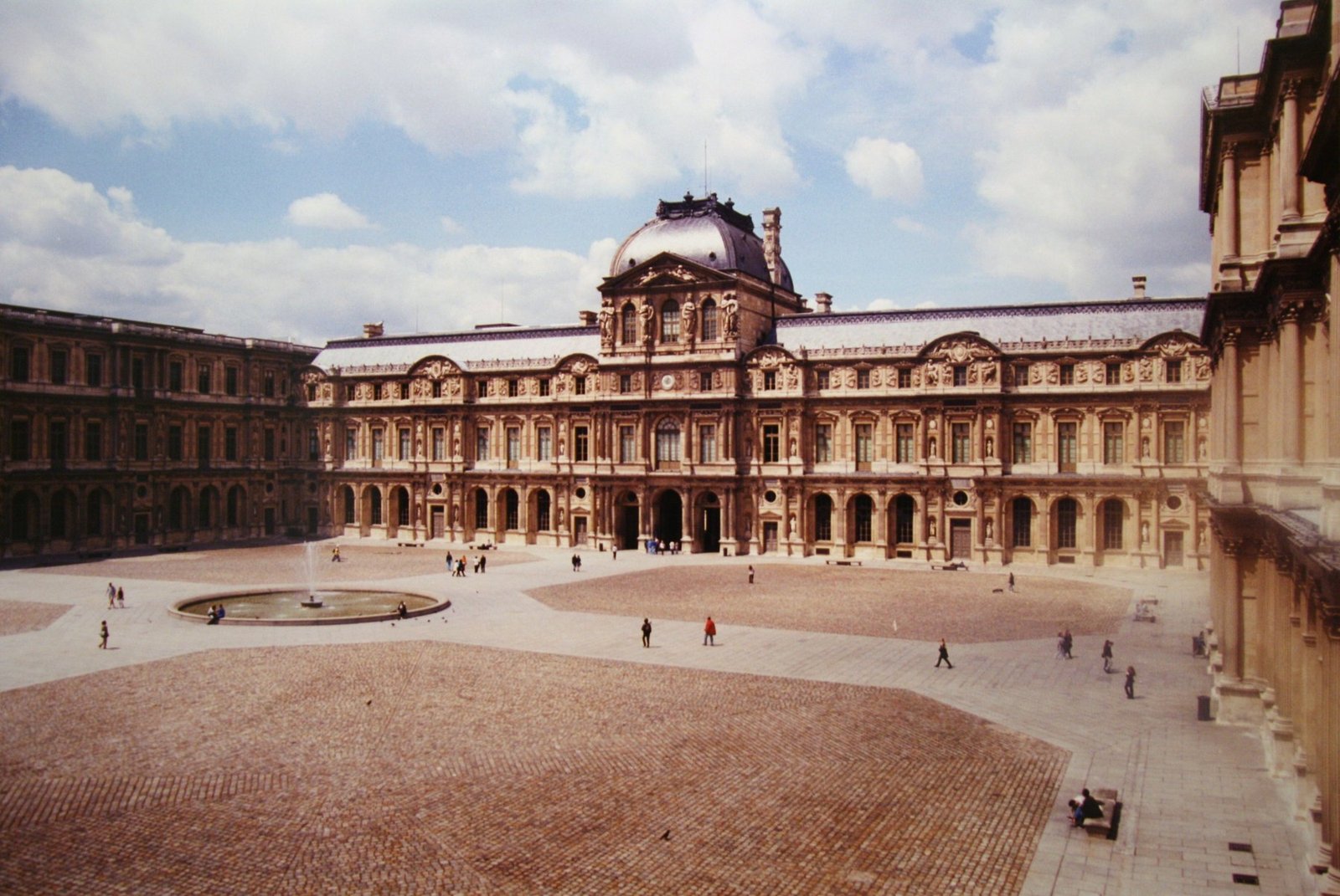 Paris và phong cảnh châu Âu nổi tiếng